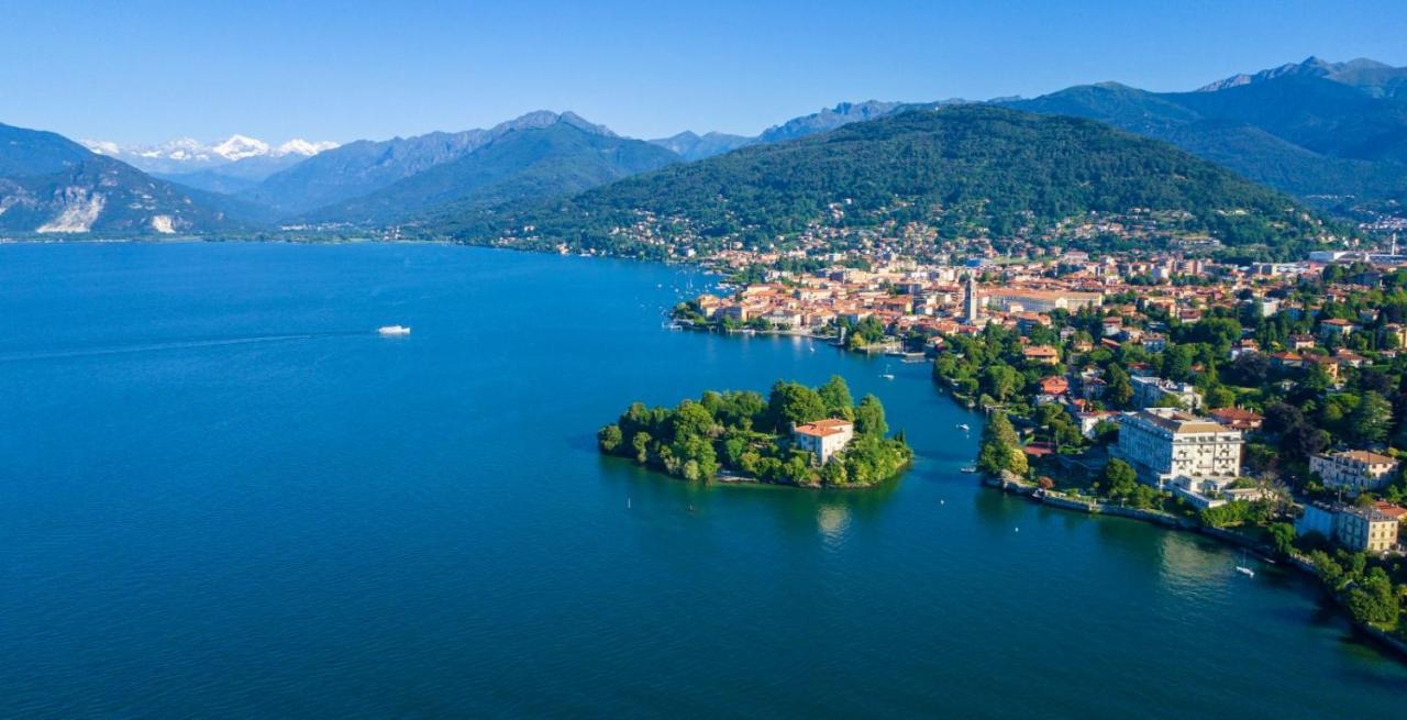 Attico Vistalago - Centro Citta Verbania Luaran gambar